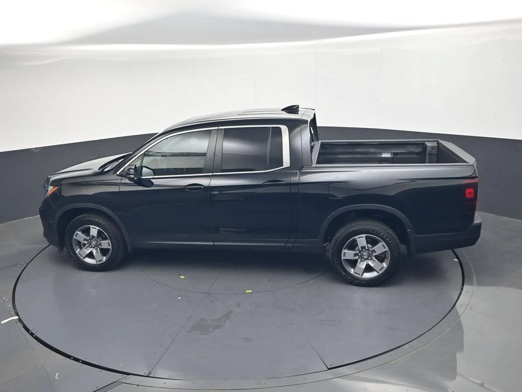 Certified Used 2024 Crystal Black Pearl Honda RTL image 74