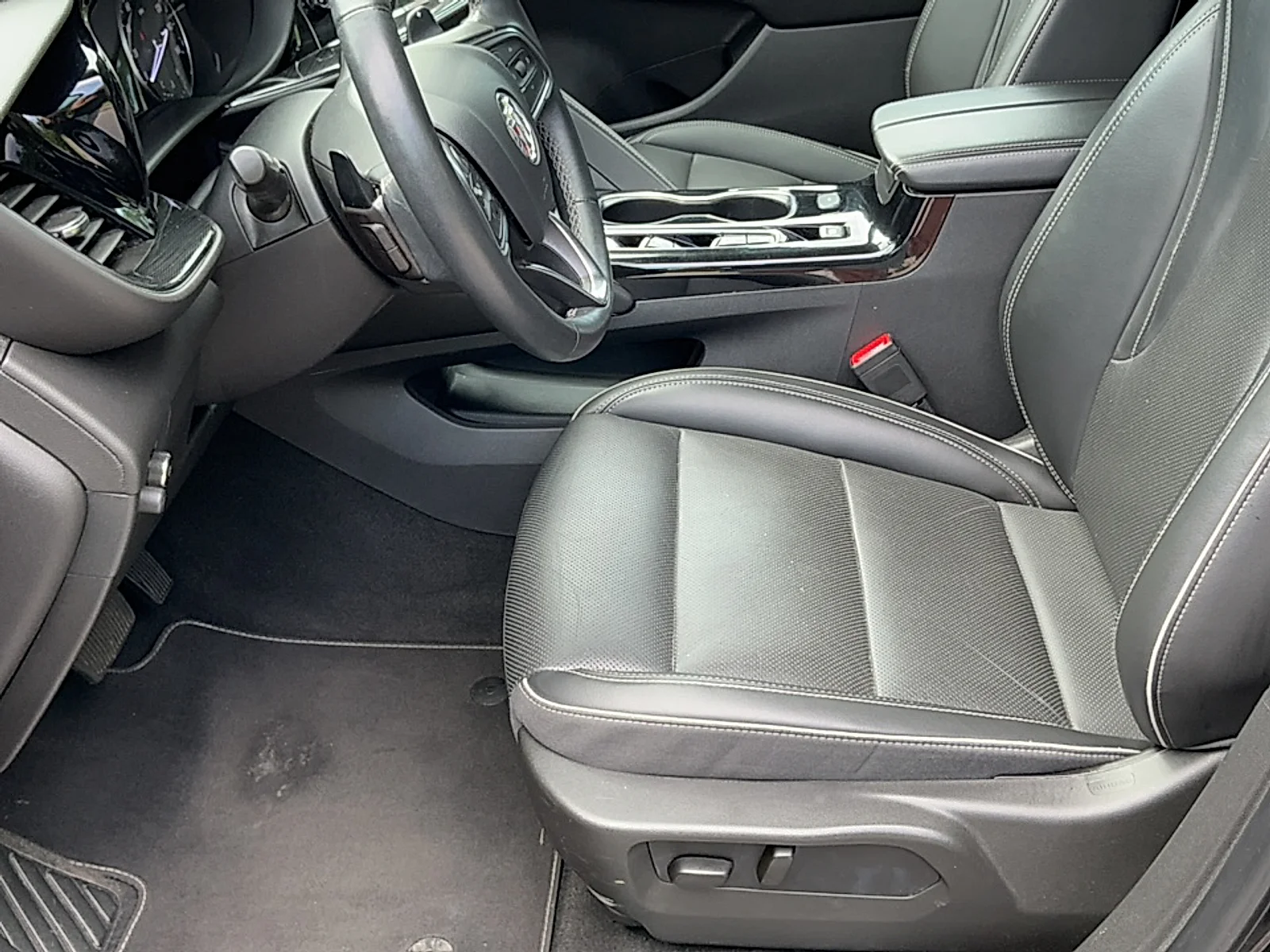 Used 2023 Ebony Twilight Metallic Buick Essence FWD image 13