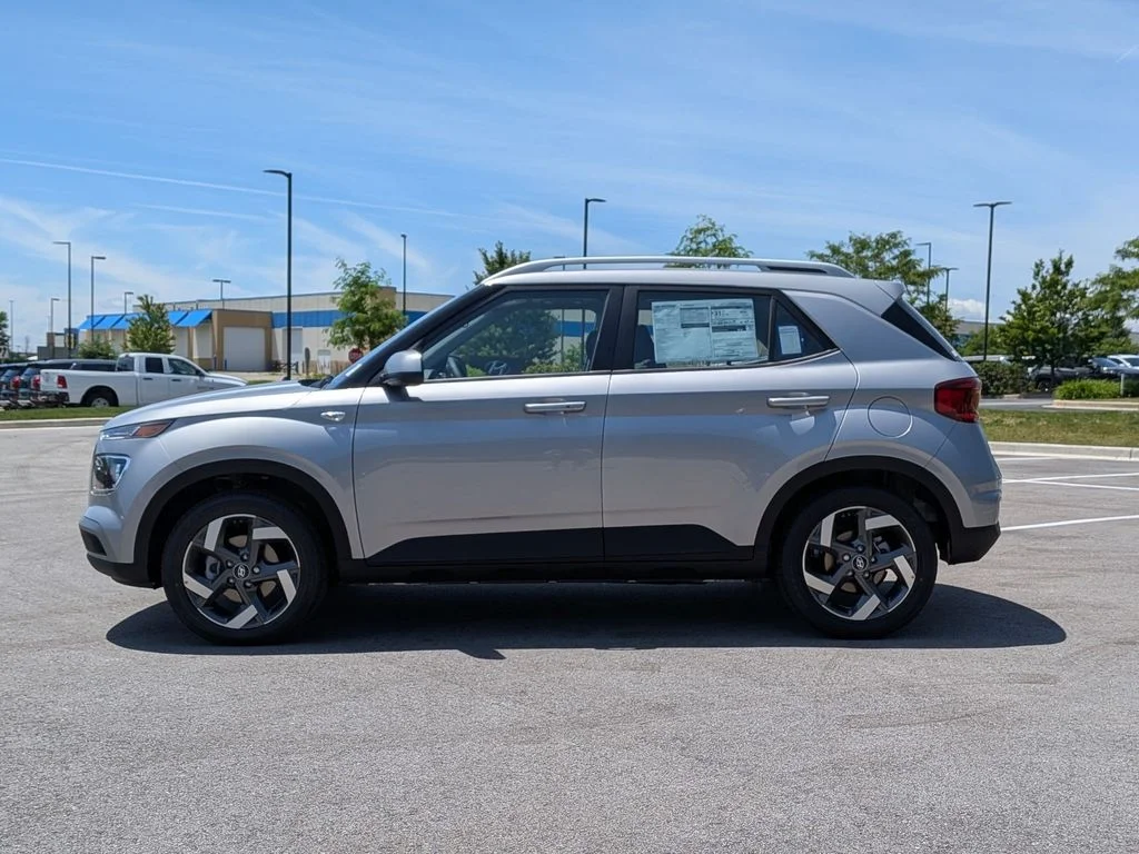 New 2026 Silver Hyundai SEL image 4