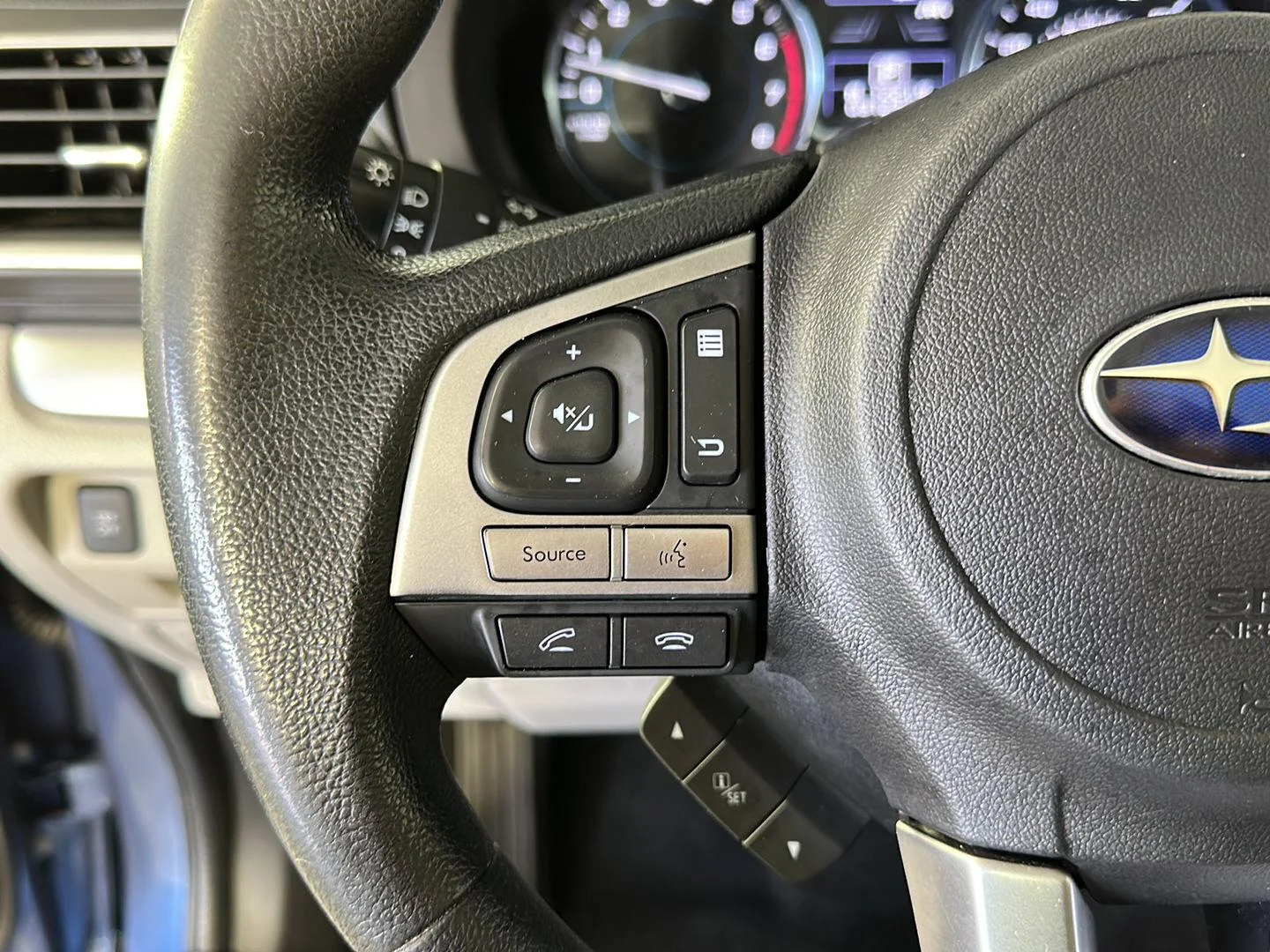 Used 2018 Quartz Blue Pearl Subaru Premium image 15