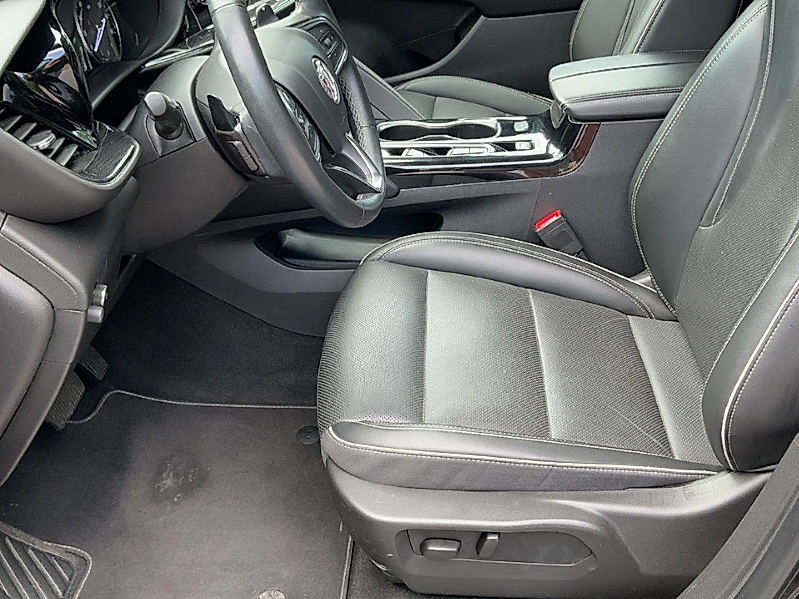 Used 2023 Ebony Twilight Metallic Buick Essence FWD image 13