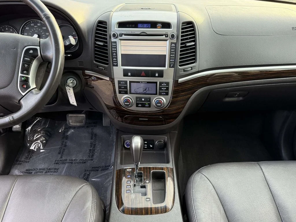 Used 2011 Gray Hyundai Limited image 19