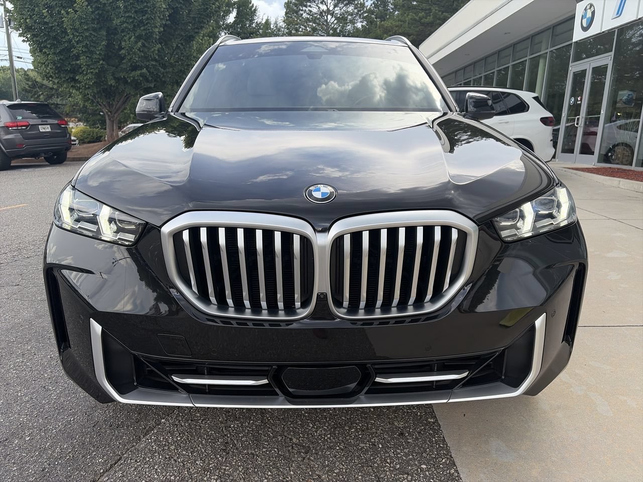 Used 2024 Black Sapphire Metallic BMW xDrive40i image 10