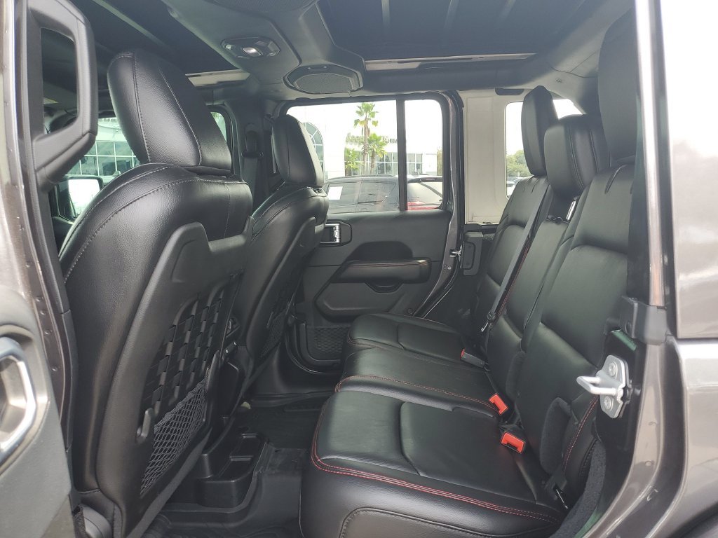 Used 2018 Gray Jeep Unlimited Rubicon image 7