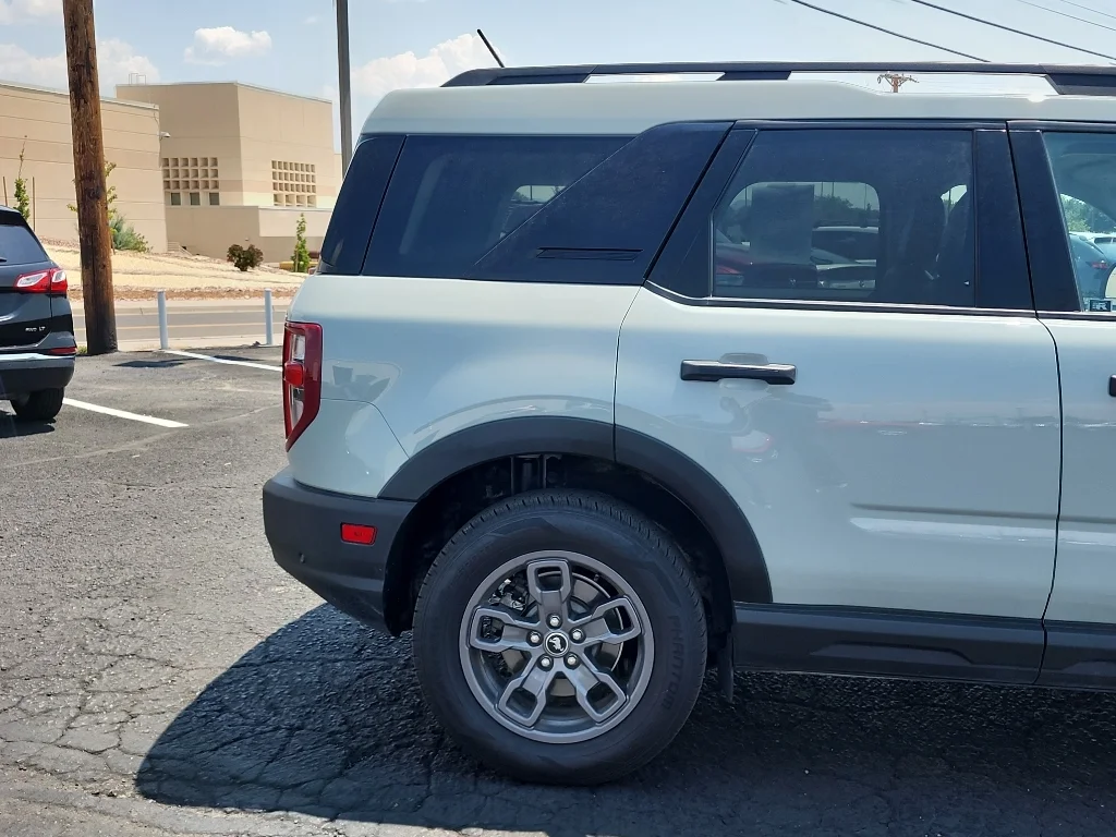 Used 2023 blue Ford Big Bend image 5