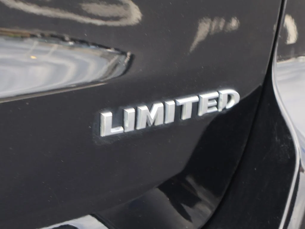 Used 2018 Black Jeep Limited image 7