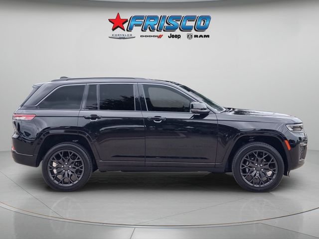 New 2026 Diamond Black Crystal Pearl-Coat Exterior Paint Jeep Summit image 8