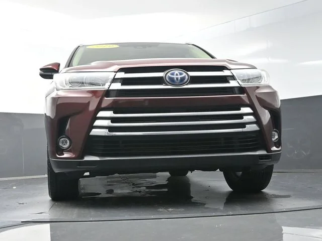 Used 2019 Red Toyota Limited image 53