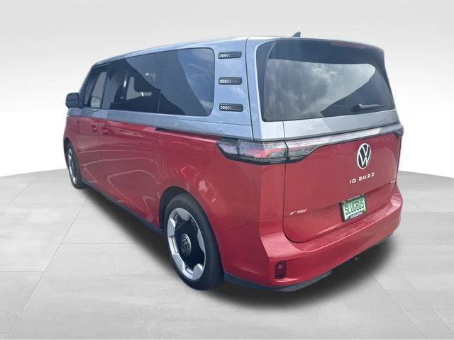 Used 2025 Red Volkswagen Pro S Plus image 4