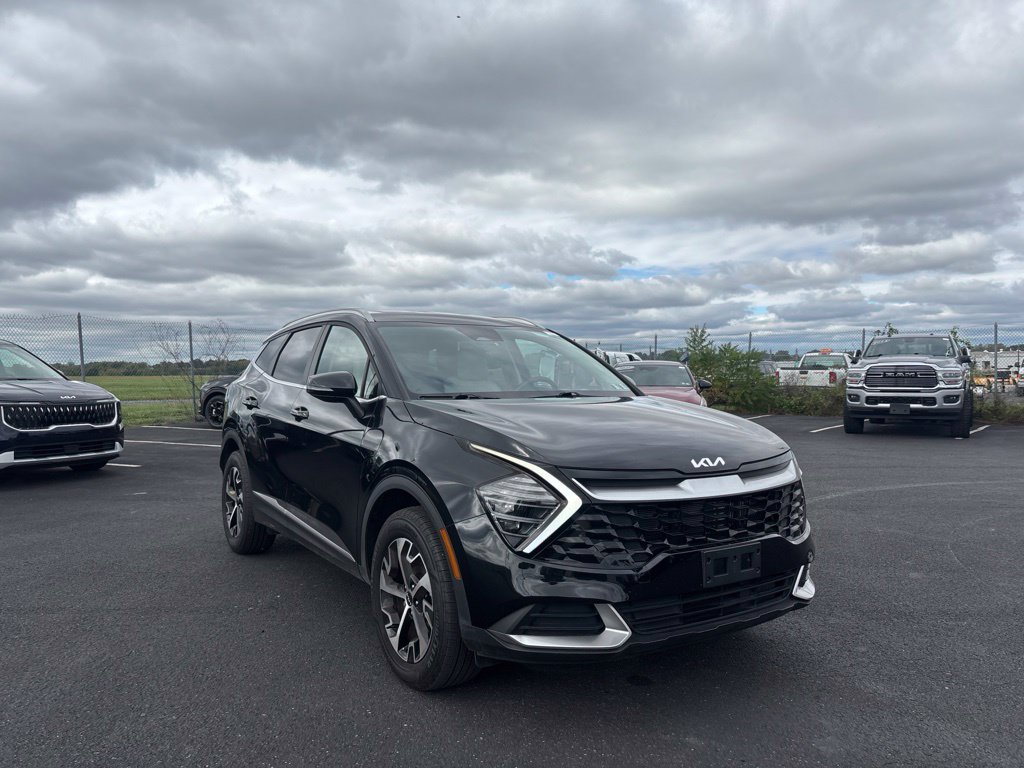Used 2025 Black Kia EX image 1