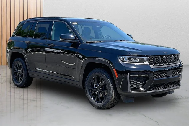 2026 Jeep Grand Cherokee Altitude