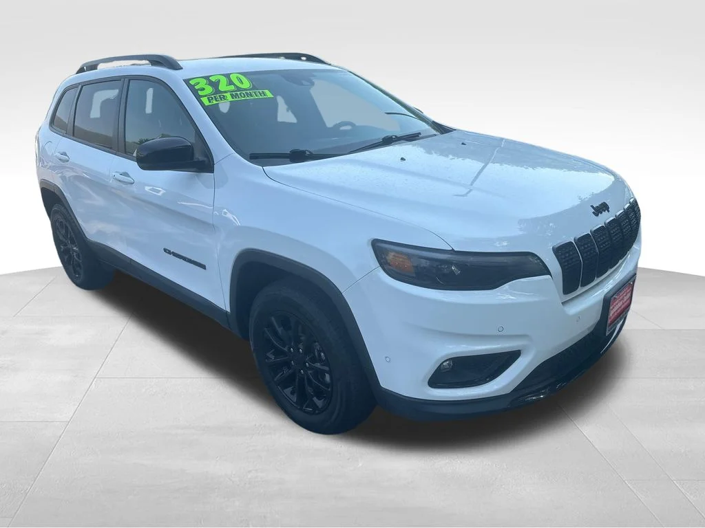 Used 2023 White Jeep Altitude image 35