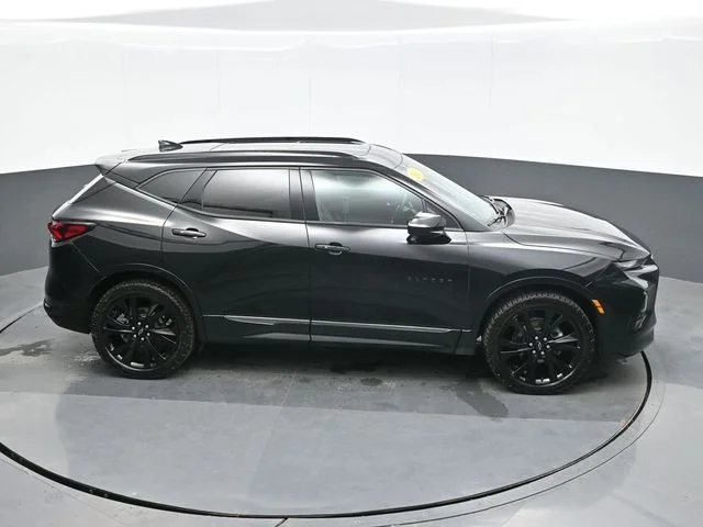 Used 2022 Black Chevrolet RS image 16
