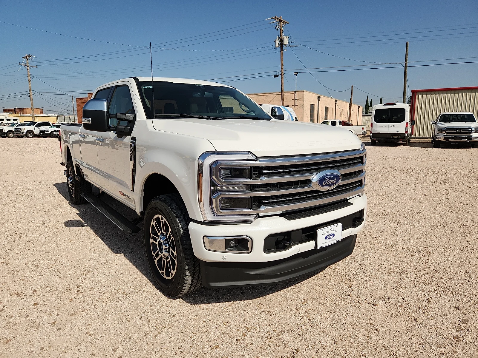 New 2026 Star White Metallic Tri-Coat Ford Platinum image 1