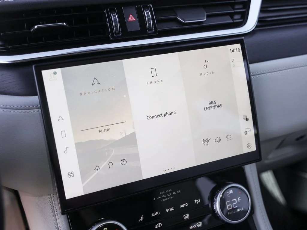 2026 Jaguar F-Pace R-Dynamic S - Photo 22