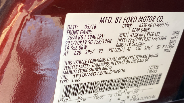 Used 2016 Caribou Metallic Ford Lariat image 29