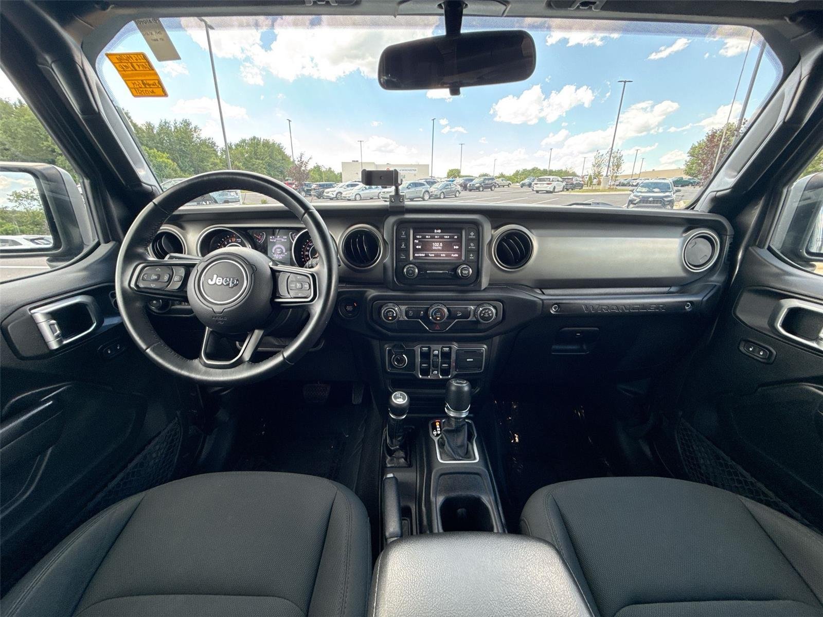 Used 2018 Granite Crystal Metallic Clearcoat Jeep Sport S image 22