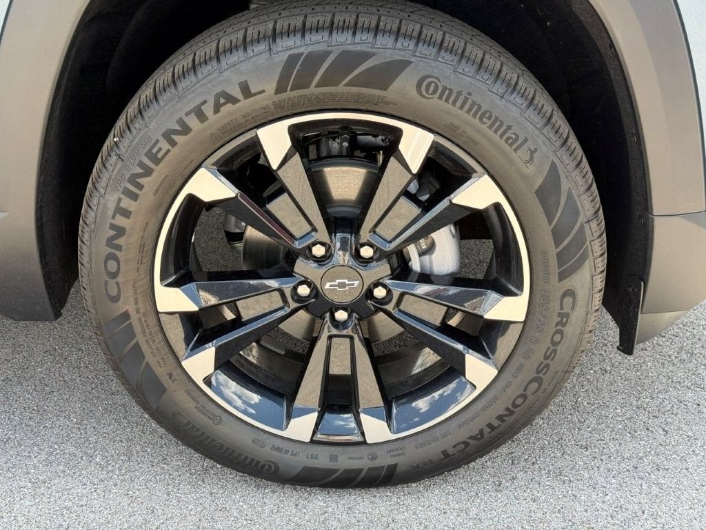 New 2026 Lakeshore Blue Metallic Chevrolet RS image 9
