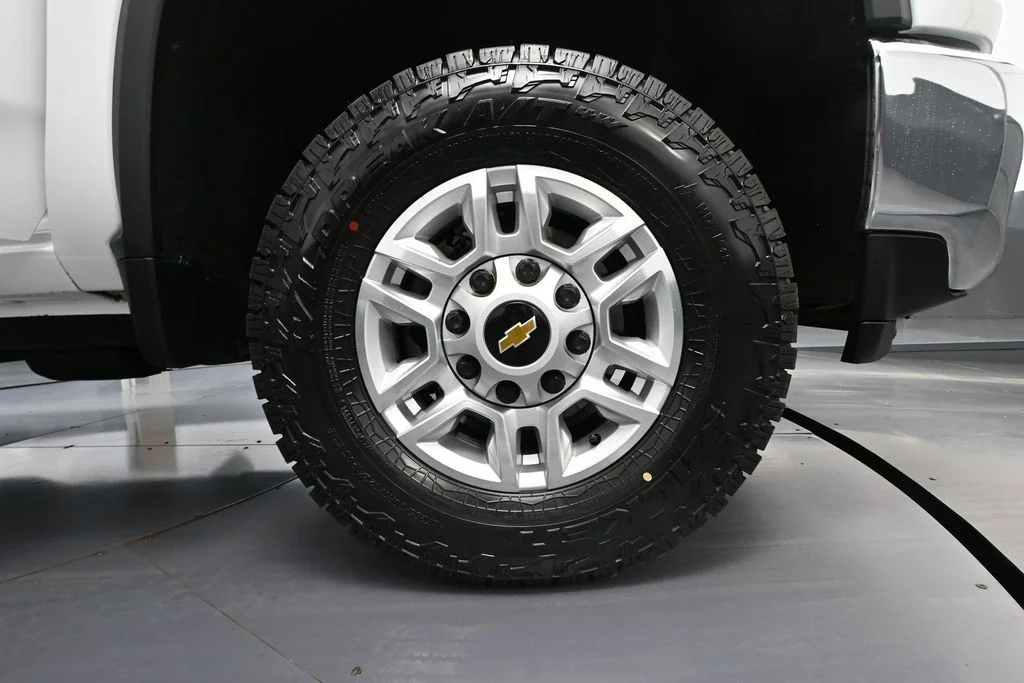 2023 Chevrolet Silverado 2500HD LT - Photo 18
