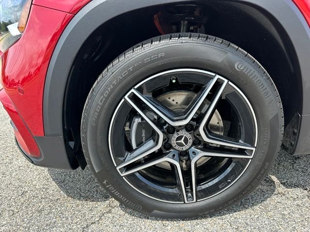 New 2026 MANUFAKTUR Patagonia Red Metallic Mercedes-Benz GLB 250 image 9