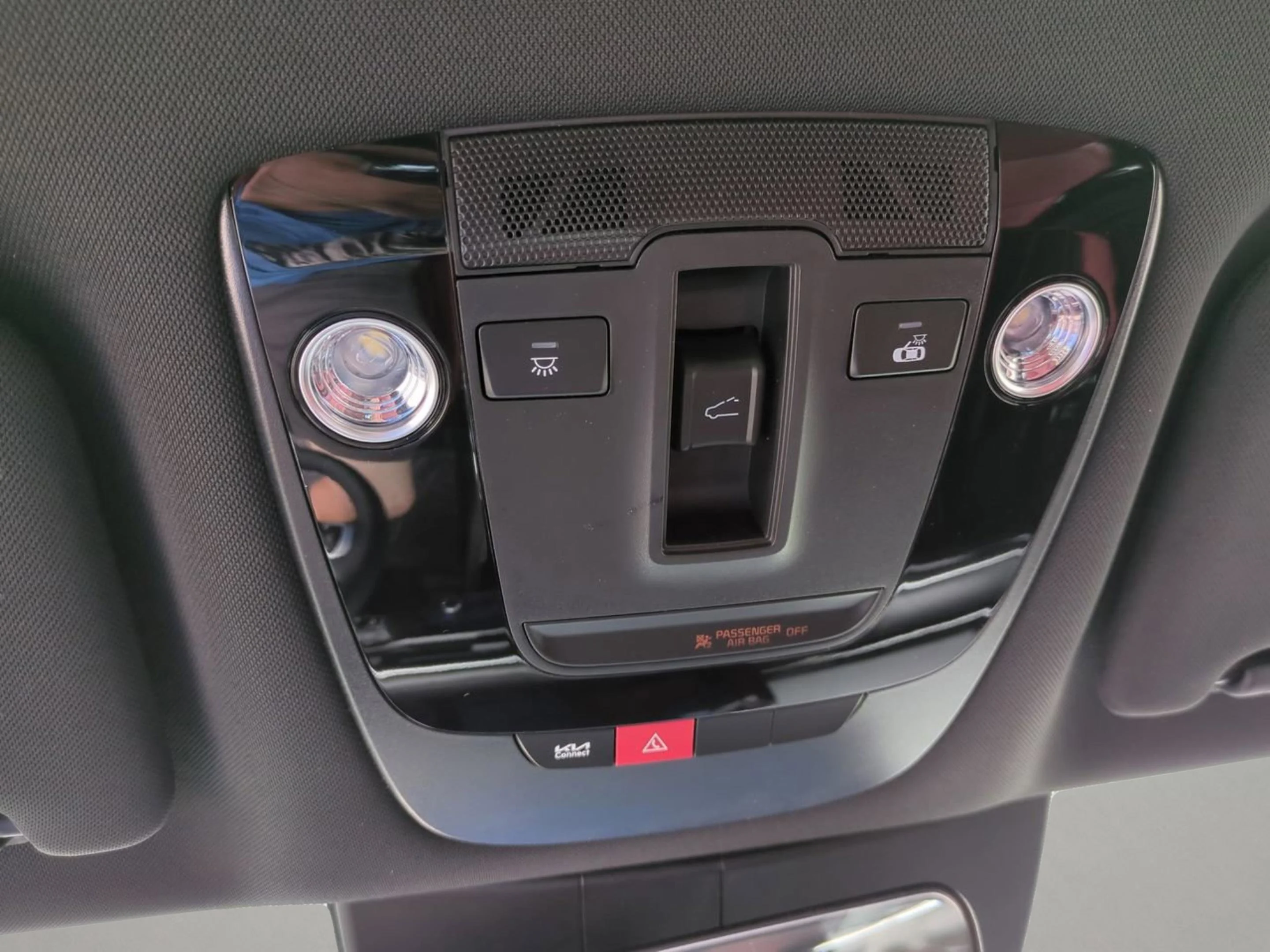 New 2026 Snow White Pearl Kia GT-Line image 23