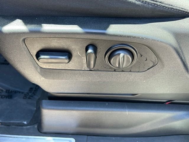 Used 2021 Gray Chevrolet LT image 18
