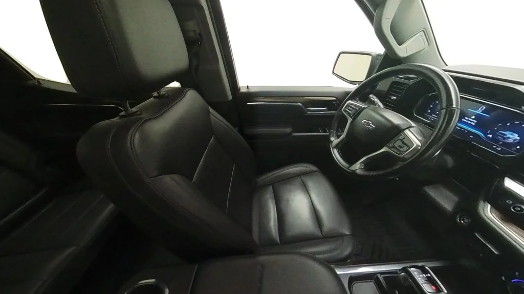 Used 2022 Beige Chevrolet LT Trail Boss image 34