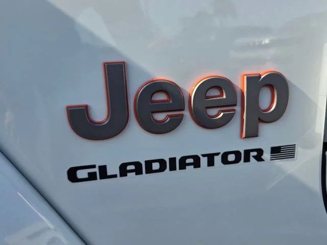 New 2026 Bright White Clearcoat Jeep Mojave image 12