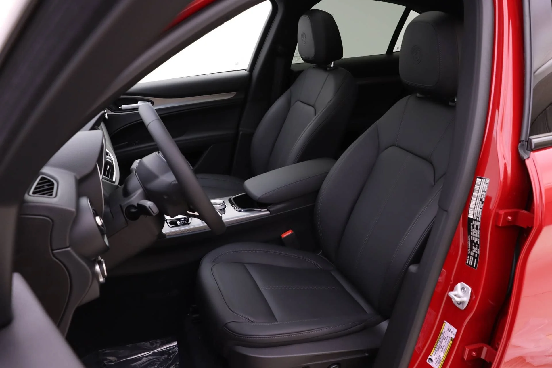 New 2024 Alfa Rosso (Red) Exterior Paint Alfa Romeo Ti image 7