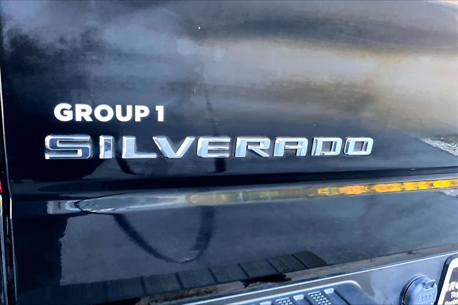 Used 2023 Black Chevrolet Custom image 10