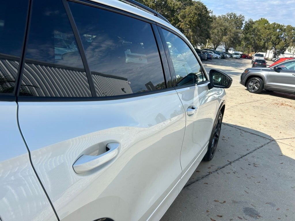New 2026 White/off-white Volkswagen 2.0T SE R-Line Black image 33