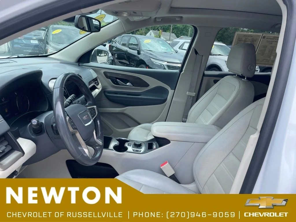 Used 2022 White Frost GMC Denali image 4