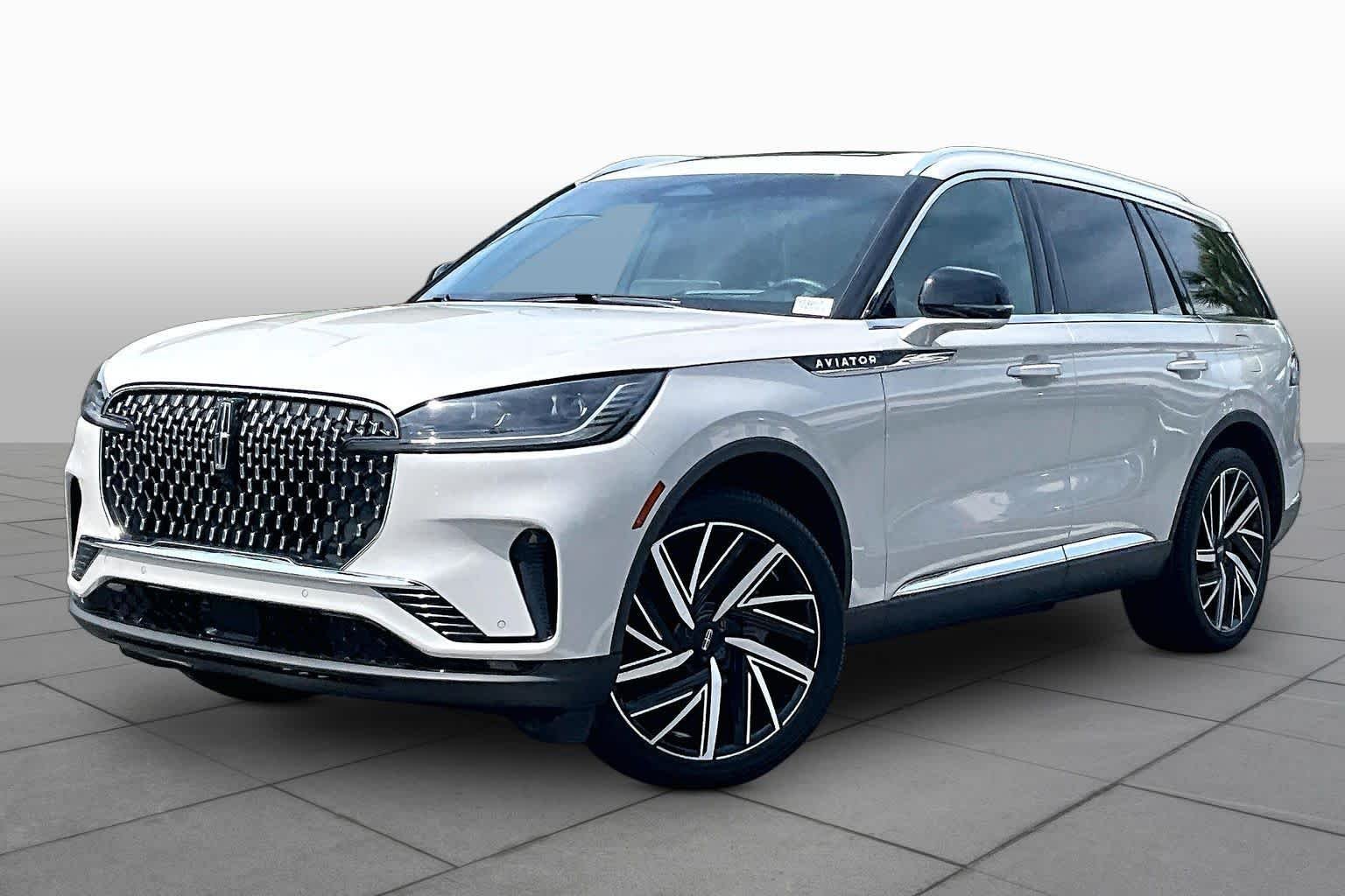 Used 2025 Ceramic Pearl Metallic Tri-Coat Lincoln Reserve image 2