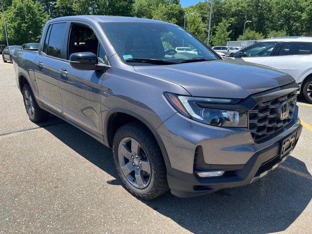 Gray (Modern Steel Metallic) 2025 Honda Ridgeline TrailSport AWD Pickup Truck All-Wheel Drive