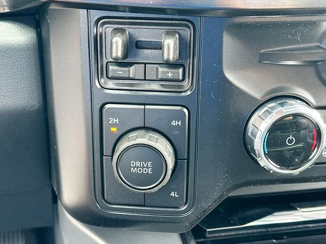 New 2026 Ford F-350SD Lariat