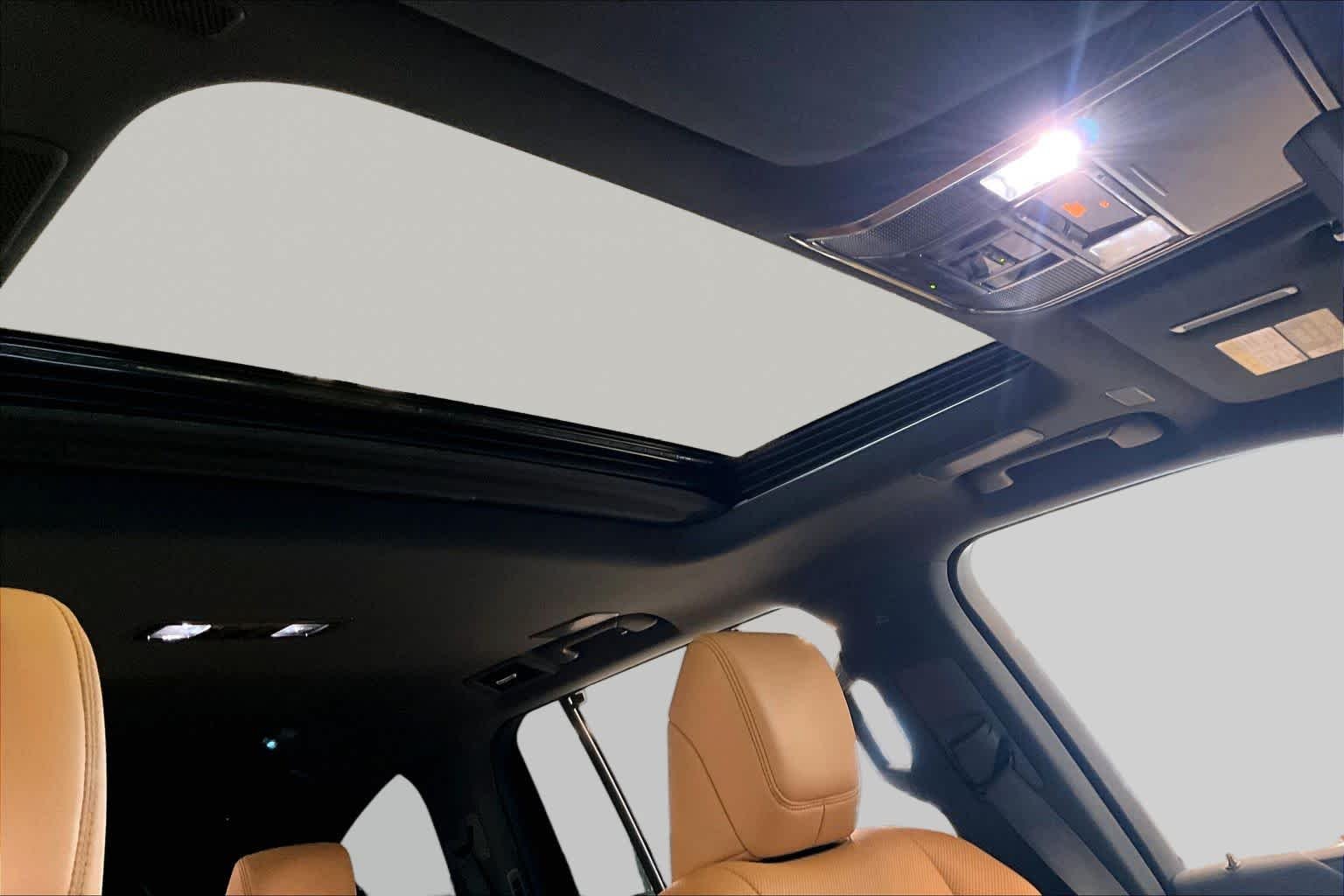 Used 2025 Eminent White Pearl Lexus Luxury image 13