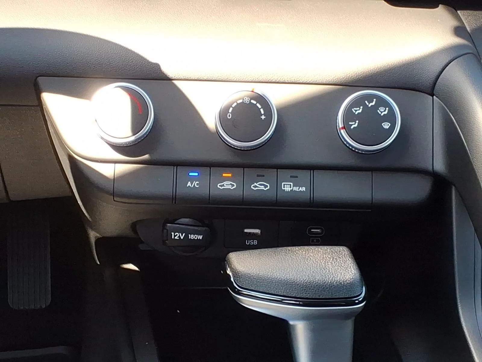 New 2026 Serenity White Pearl Hyundai SE image 22