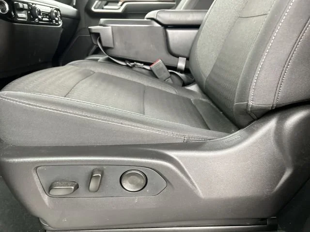 New 2026 Black Chevrolet LT image 22