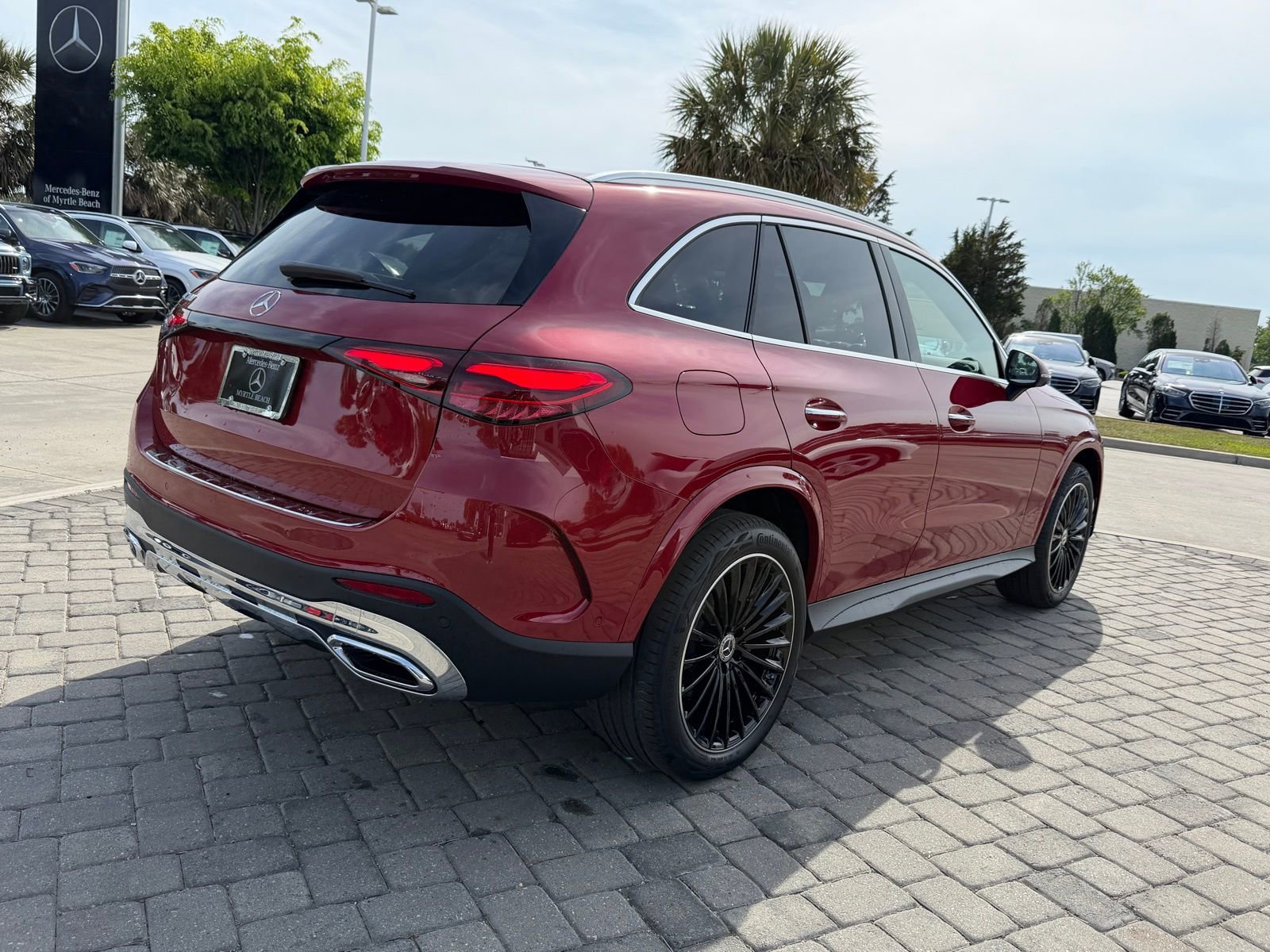 New 2026 Red Mercedes-Benz GLC 300 image 34