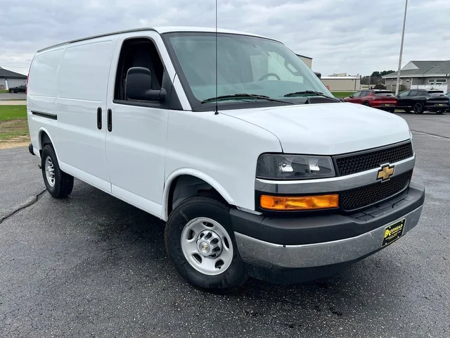 2026 Chevrolet Express Cargo WT