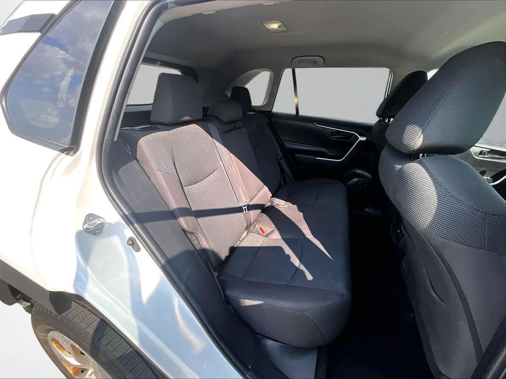 Used 2022 White Toyota LE image 28
