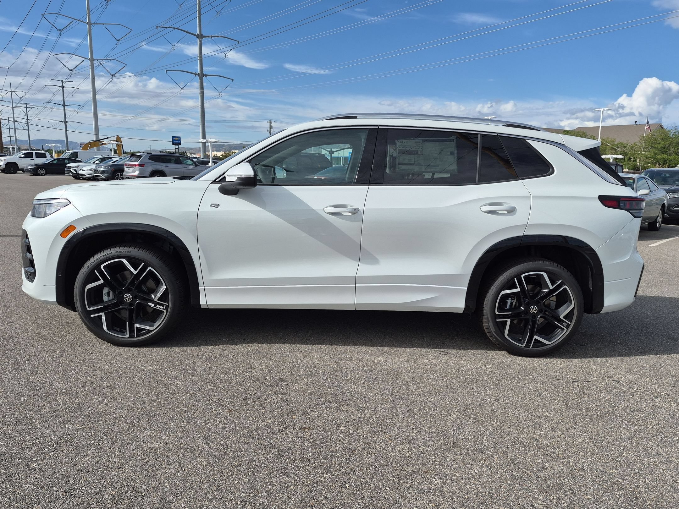 New 2026 Opal White Pearl Volkswagen SEL R-Line Turbo image 7
