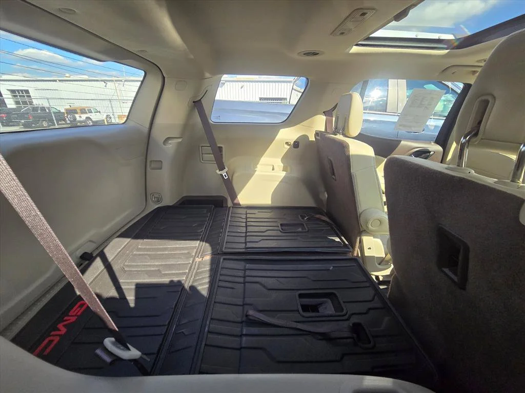 Used 2019 Black GMC Denali image 6