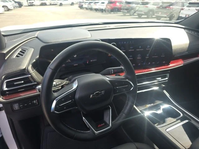 Used 2026 White Chevrolet Z71 image 18