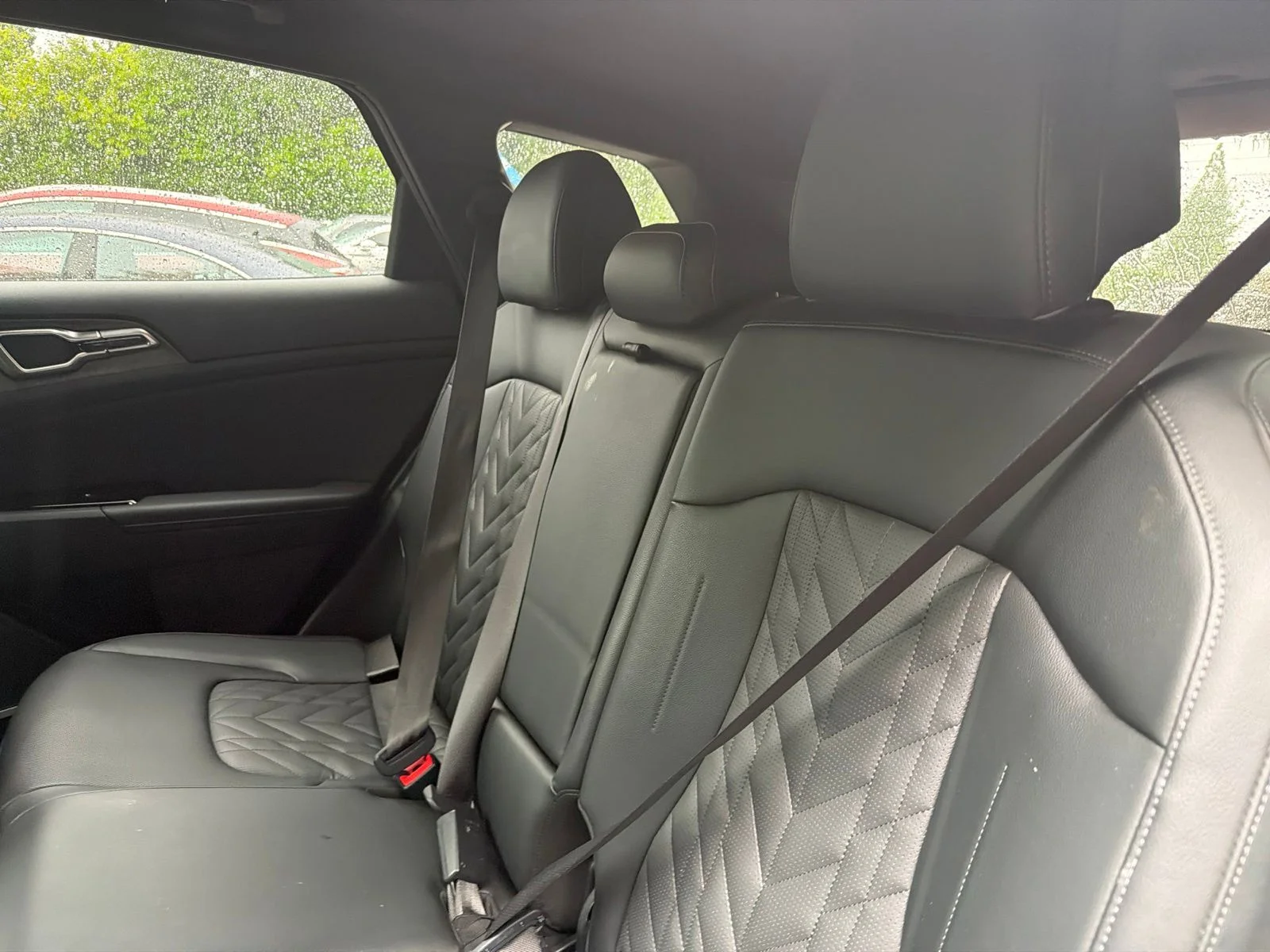 Used 2024 Green Kia X-Line image 7