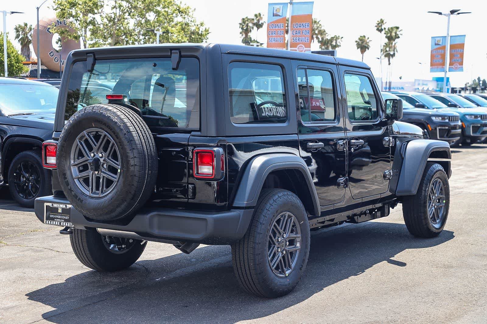 New 2026 Black Clear-Coat Exterior Paint Jeep Sport image 4