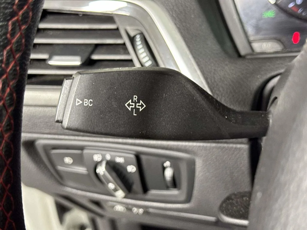 Used 2019 White BMW 230i xDrive image 21