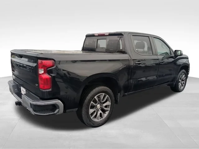 Used 2021 BLACK Chevrolet LT image 6