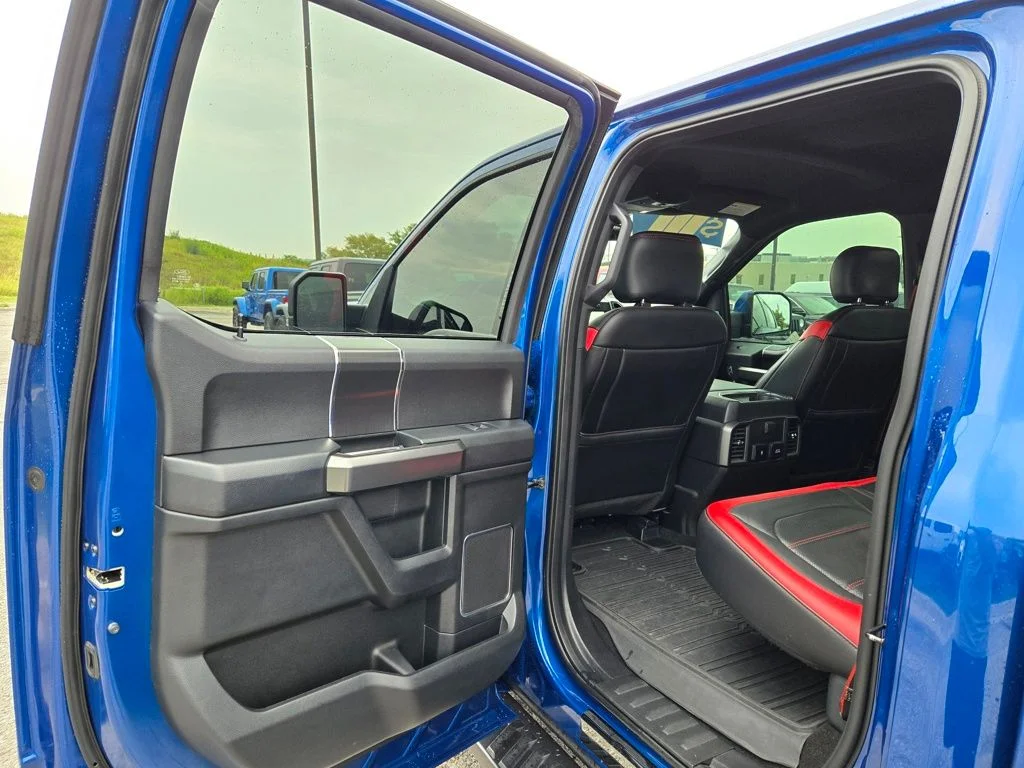 Used 2018 Blue Ford Lariat image 28