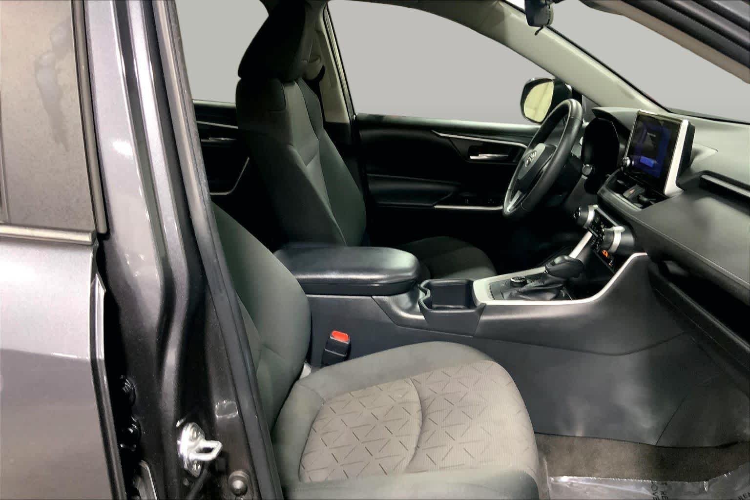 Used 2023 Magnetic Gray Metallic Toyota Hybrid XLE image 9